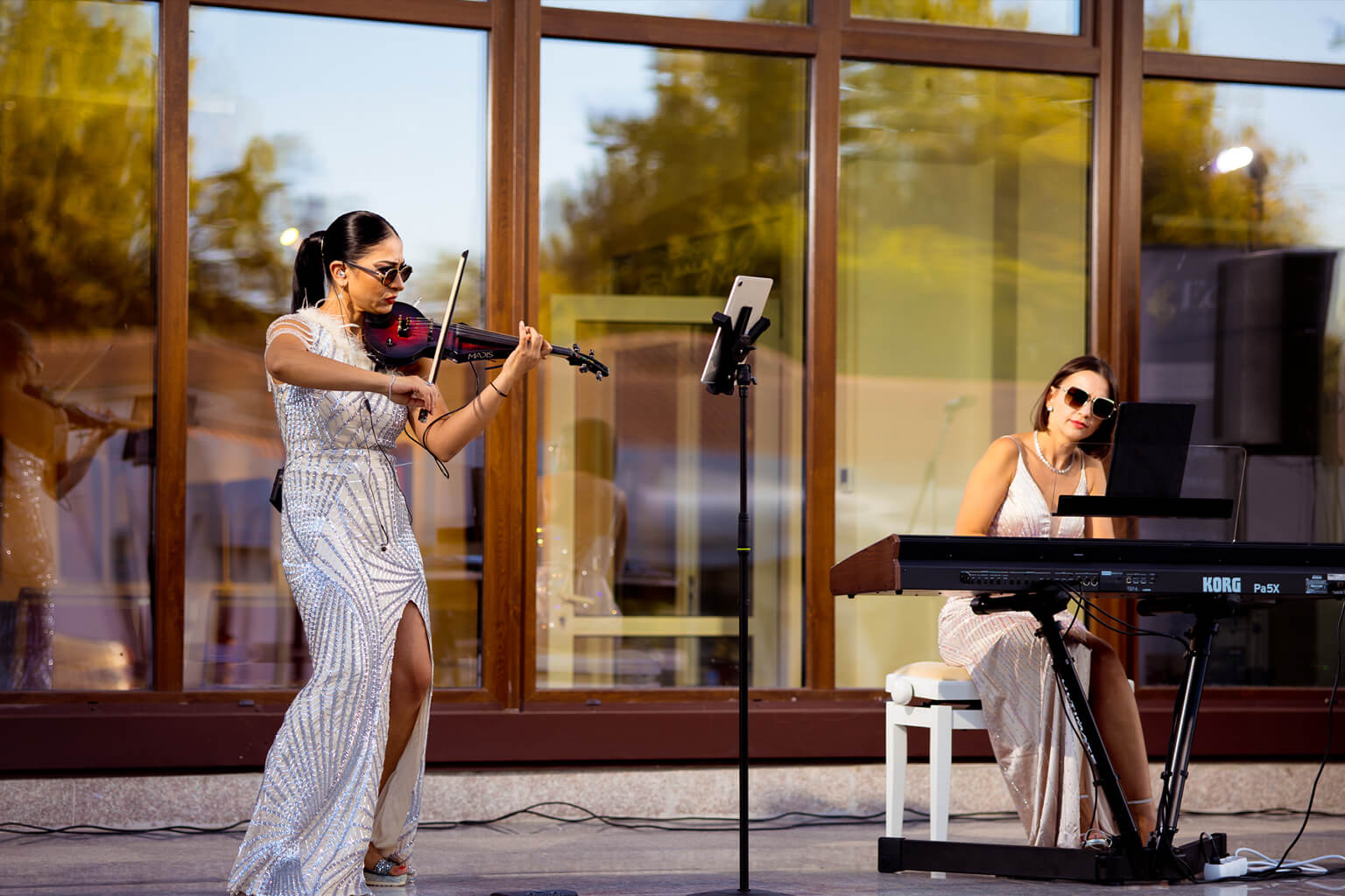 EchoElle duo muzică live - vioară și pian pentru evenimente București